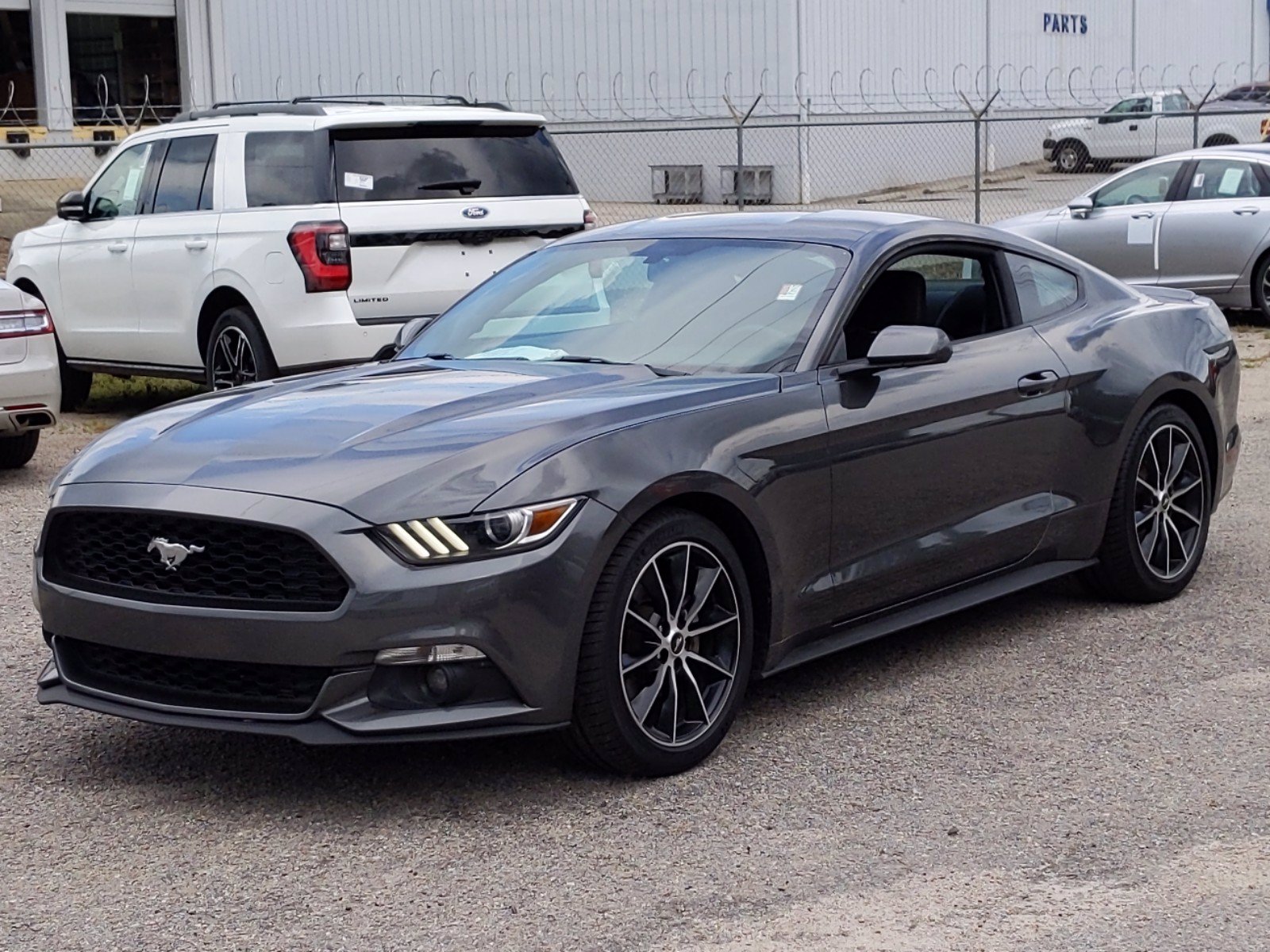 Pre-Owned 2016 Ford Mustang EcoBoost RWD 2dr Car