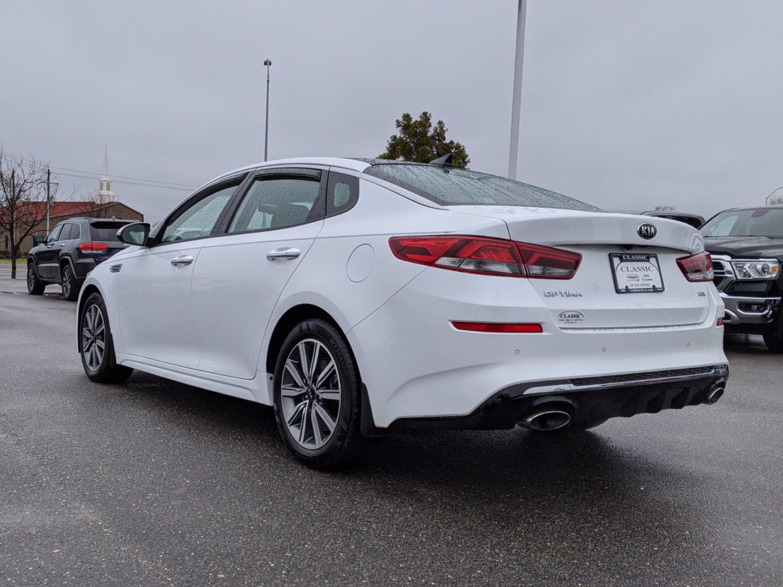 Pre-Owned 2019 Kia Optima EX FWD 4dr Car