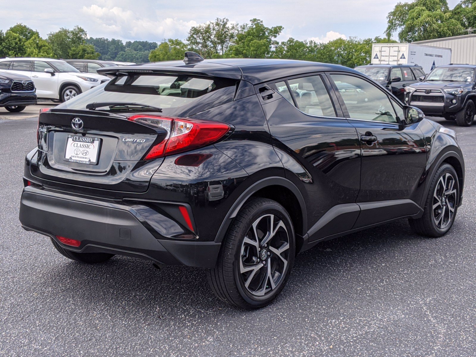 Pre-Owned 2019 Toyota C-HR Limited FWD Sport Utility